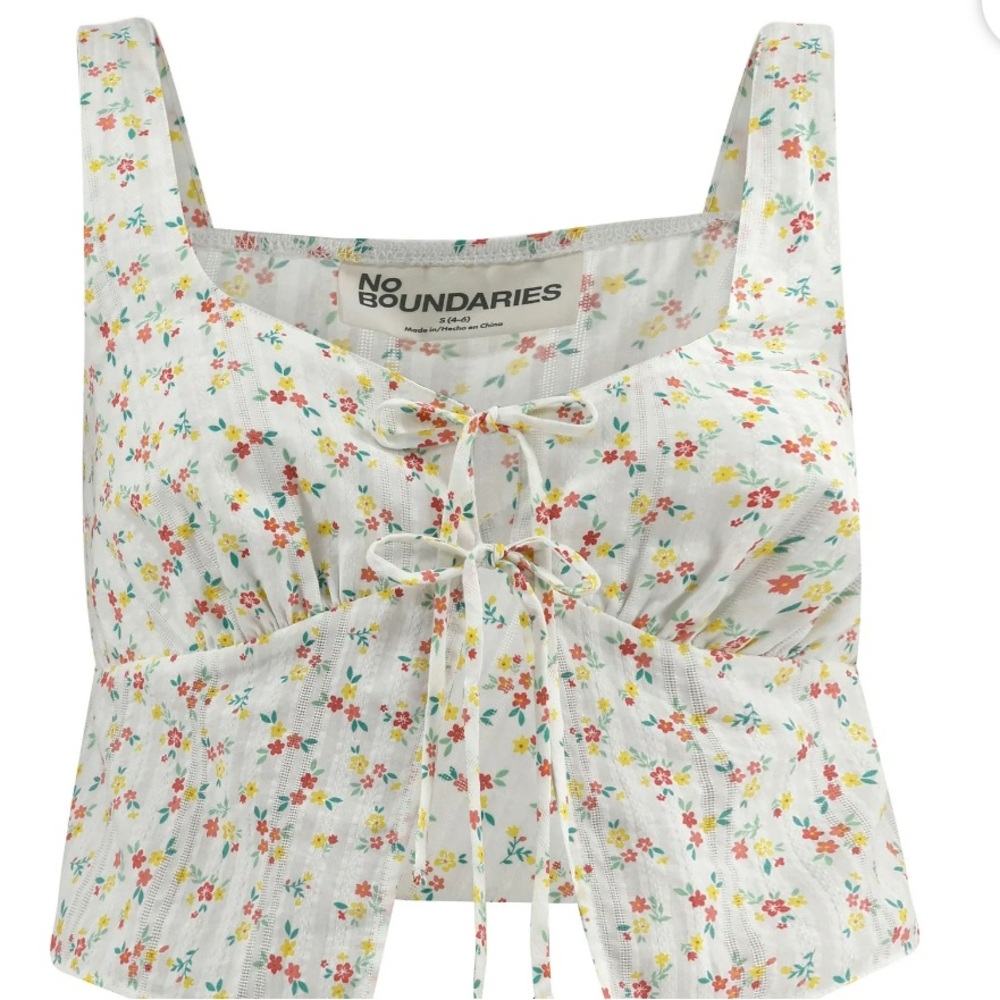 No Boundaries Women’s Tie-Front Woven Cotton Top